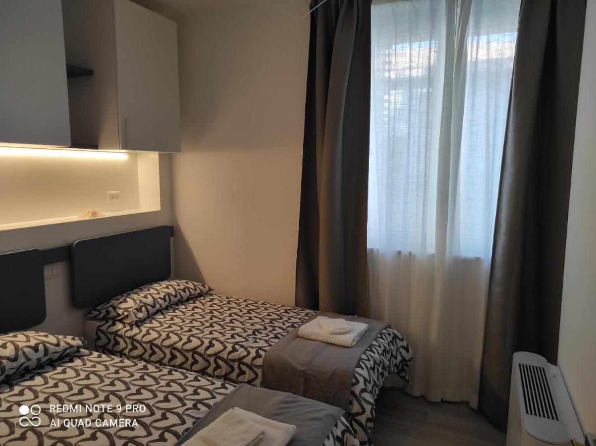 Blu Apartment Civitanova Marche Bagian luar foto